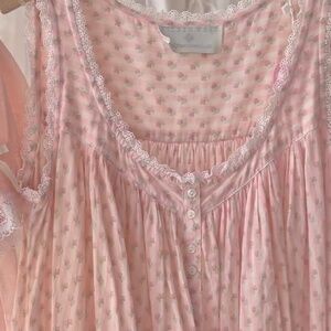 ISO//Eileen West Sleeveless Nightgown ISO